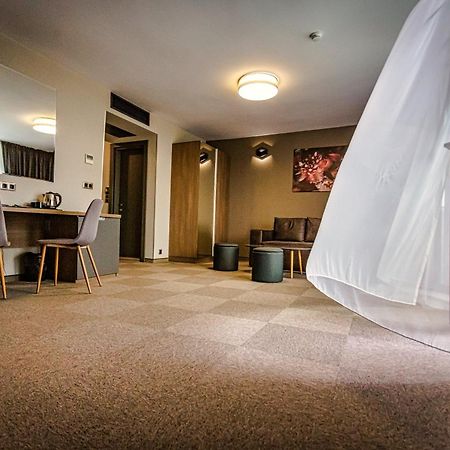 Jitomir Hotel Монтана Экстерьер фото