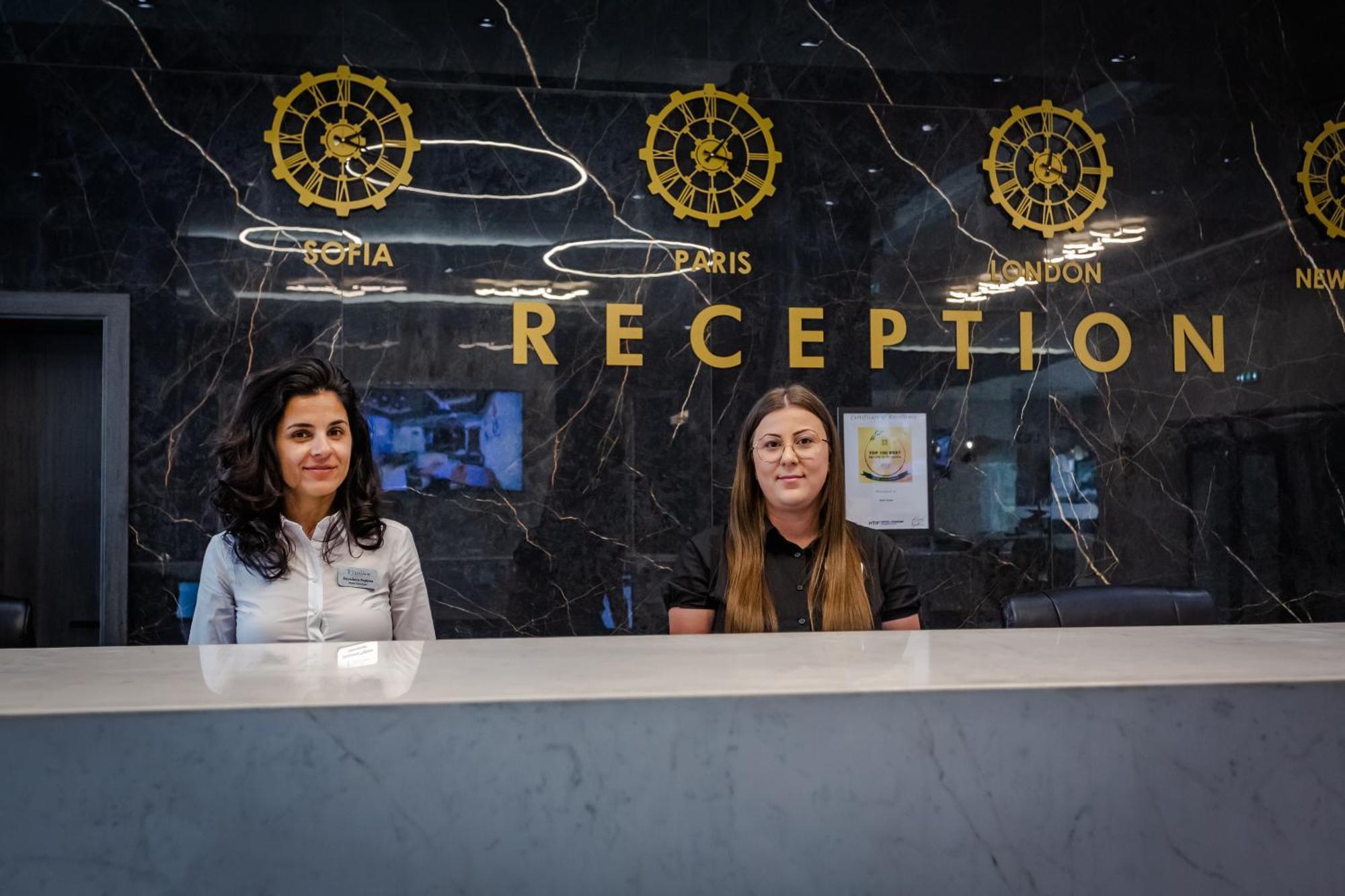 Jitomir Hotel Монтана Экстерьер фото