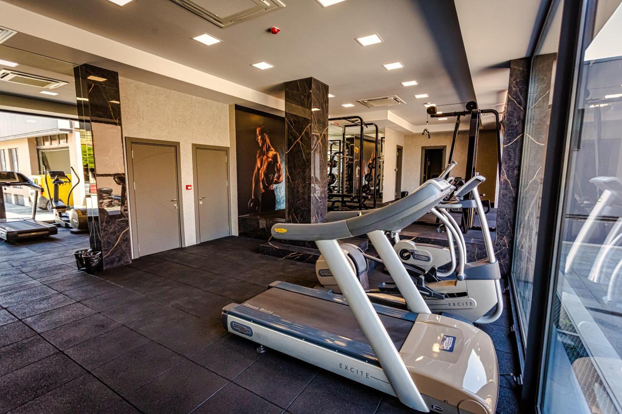 Jitomir Hotel Монтана Экстерьер фото