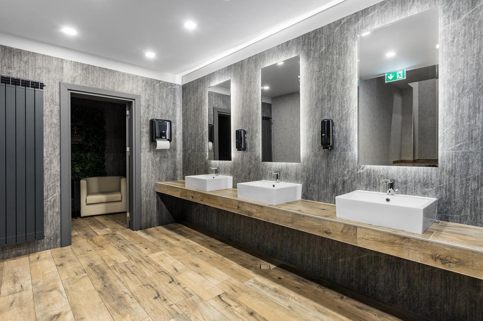Jitomir Hotel Монтана Экстерьер фото