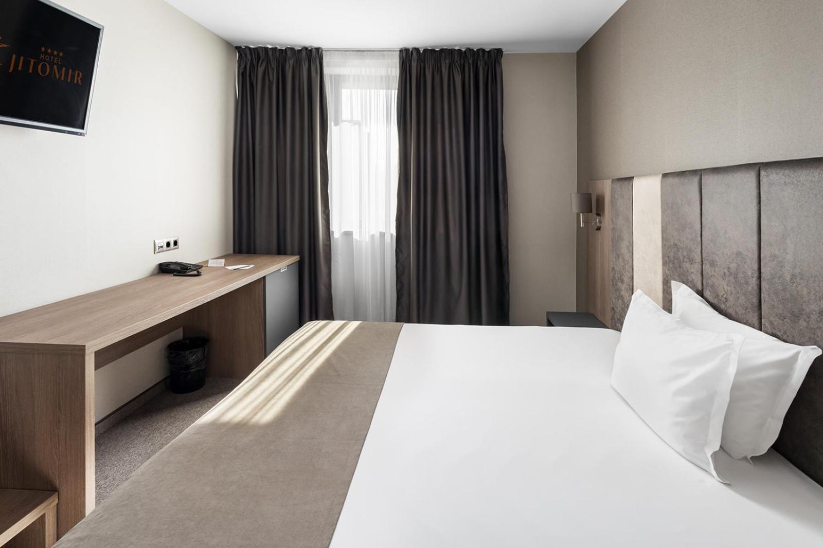 Jitomir Hotel Монтана Экстерьер фото